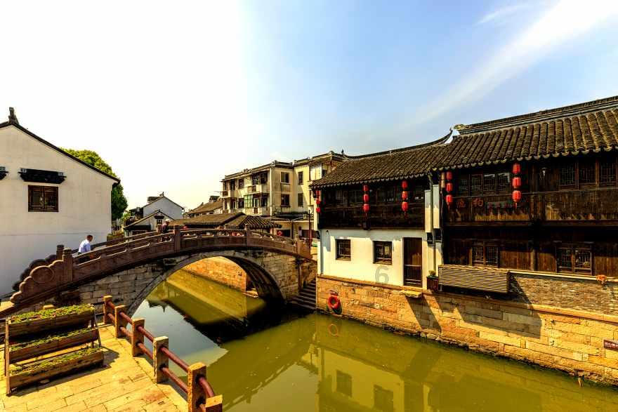 虫虫助手下载